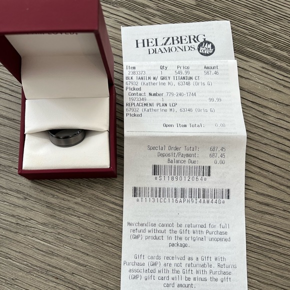 NEW Mens Titanium size 8.5 wedding ring - Picture 2 of 4